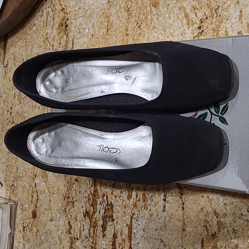 Black satin dress shoes
